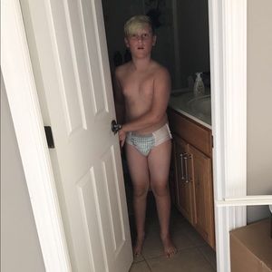 Meet your Posher, Dustin